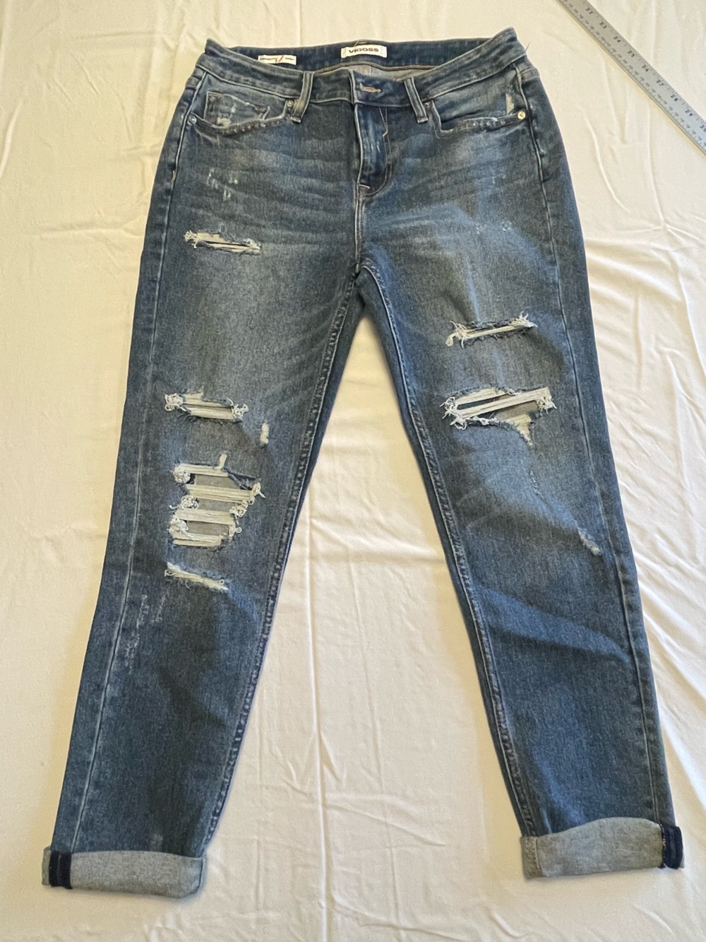 Indie Sleaze Lived-in-Look Distressed Cigarette/Stovepipe Leg Midrise Jeans